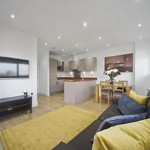 https://modern-2-bed-apartment-by-tower-bridge-london-bridge.brighton-hotels-england.com